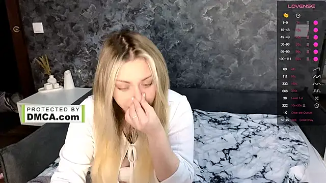 Snapshot of StasyLucke chatting on May 16, 5:04 am StasyLucke online show from May 16, 5:04 am