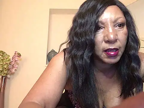 Snapshot of LingLingX chatting on May 14, 9:21 pm LingLingX online show from May 14, 9:21 pm