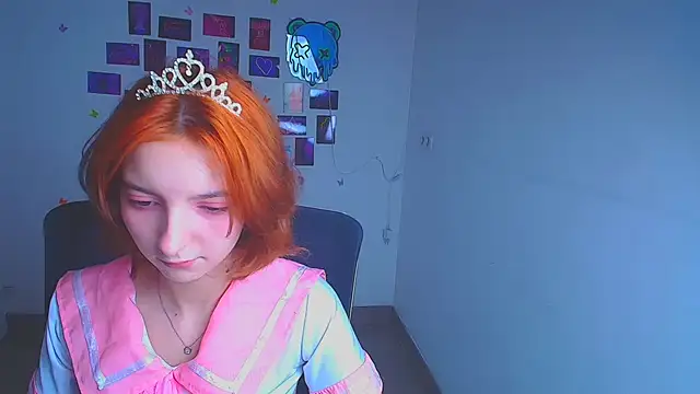 Snapshot of Butterfly_Milly chatting on April 1, 11:44 am Butterfly Milly online show from April 1, 11:44 am