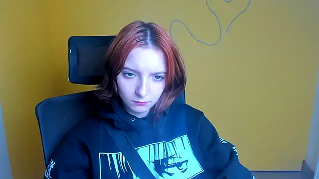 Snapshot of Butterfly_Milly chatting on April 25, 11:24 am Butterfly Milly online show from April 25, 11:24 am