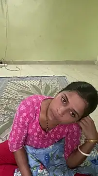 Snapshot of hornysofiya chatting on April 23, 12:23 am hornysofiya online show from April 23, 12:23 am