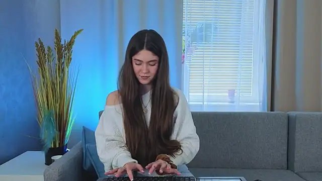 Snapshot of SunnyBloss chatting on March 26, 1:17 pm SunnyBloss online show from March 26, 1:17 pm