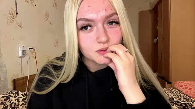 Sophia Blonde online show from April 22, 4:19 pm