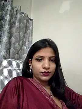 Snapshot of khushi_ji00 chatting on July 6, 4:09 pm khushi ji00 online show from July 6, 4:09 pm