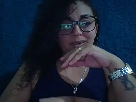 Snapshot of lachurca693 chatting on April 3, 1:03 am lachurca693 online show from April 3, 1:03 am
