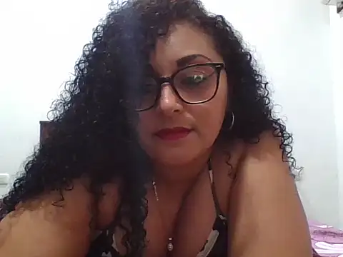 Snapshot of lachurca693 chatting on April 16, 2:12 am lachurca693 online show from April 16, 2:12 am
