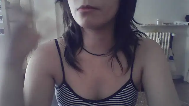 Snapshot of HoneyDrip_1 chatting on June 26, 4:11 pm HoneyDrip 1 online show from June 26, 4:11 pm