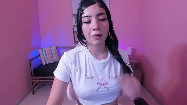 Snapshot of Soffi_x_x_ chatting on April 30, 8:57 pm Soffi x x online show from April 30, 8:57 pm