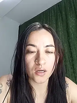 Snapshot of kimberly_peter chatting on June 24, 4:11 am kimberly peter online show from June 24, 4:11 am