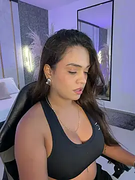 Snapshot of alana_dantes_ chatting on June 5, 7:30 pm alana dantes online show from June 5, 7:30 pm