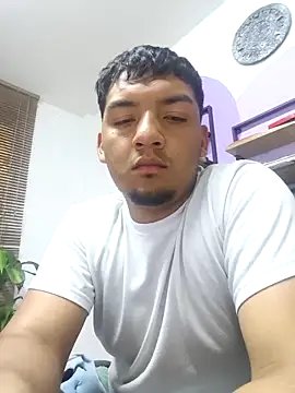 Snapshot of Itsdavidxxx chatting on April 1, 2:58 pm Itsdavidxxx online show from April 1, 2:58 pm