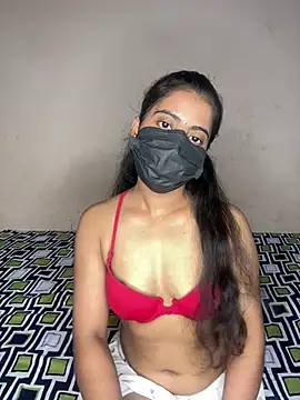 Snapshot of Riya_leone chatting on June 18, 7:18 pm Riya leone online show from June 18, 7:18 pm
