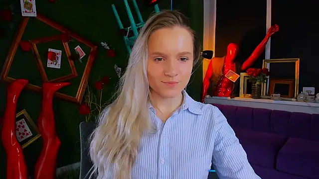 SherriButlers online show from April 28, 5:12 am