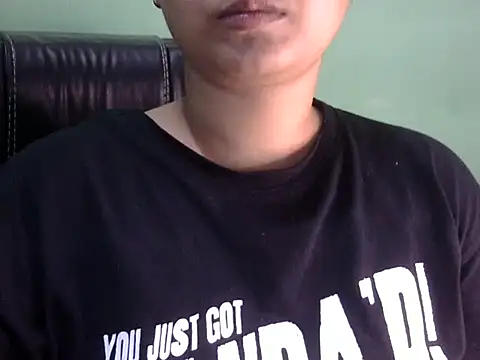 Snapshot of shivi_jaan chatting on May 2, 3:50 pm shivi jaan online show from May 2, 3:50 pm
