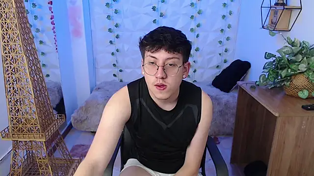 Evan Connell online show from April 1, 12:39 pm