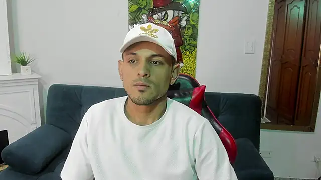 Snapshot of jacob_stonne chatting on April 20, 11:13 am jacob stonne online show from April 20, 11:13 am