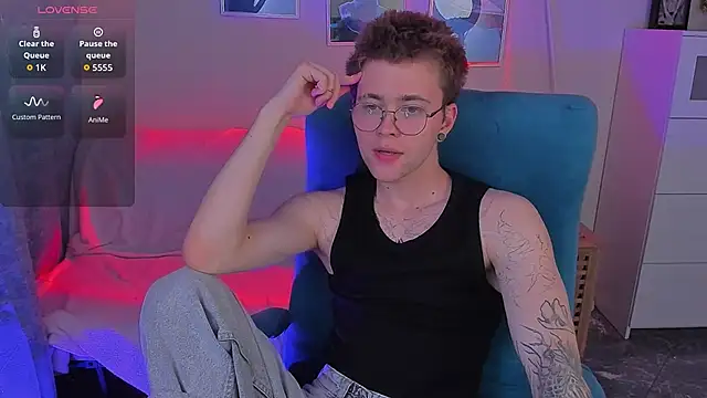 Snapshot of Thomas_Norton chatting on June 3, 8:47 pm Thomas Norton online show from June 3, 8:47 pm