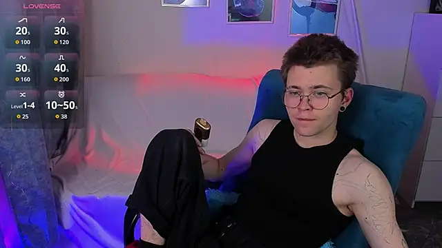 Snapshot of Thomas_Norton chatting on June 6, 8:02 pm Thomas Norton online show from June 6, 8:02 pm