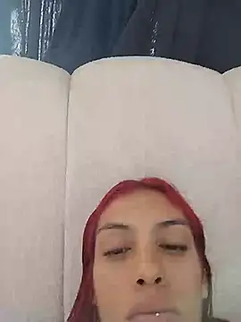 Snapshot of Derieri_Blush chatting on June 30, 4:41 pm Derieri Blush online show from June 30, 4:41 pm