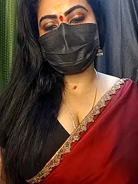 Snapshot of Anushka_flower chatting on April 14, 4:24 pm Anushka flower online show from April 14, 4:24 pm