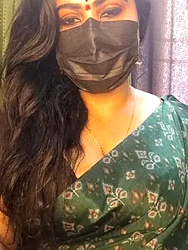 Snapshot of Anushka_flower chatting on May 16, 10:01 am Anushka flower online show from May 16, 10:01 am