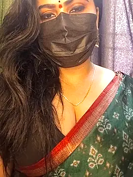 Snapshot of Anushka_flower chatting on May 16, 10:36 am Anushka flower online show from May 16, 10:36 am