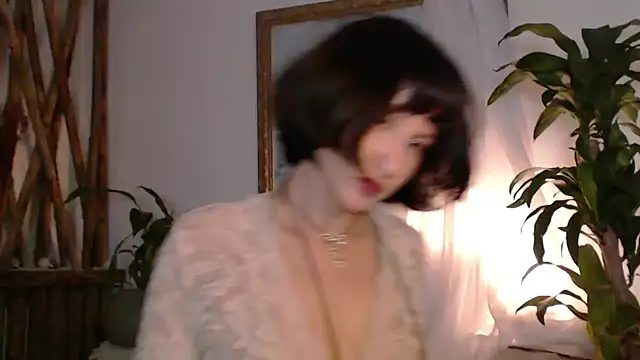 Snapshot of wanderwhitch chatting on July 9, 12:04 am wanderwhitch online show from July 9, 12:04 am