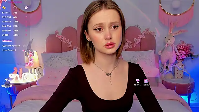 Snapshot of MariLew chatting on April 8, 5:29 am MariLew online show from April 8, 5:29 am