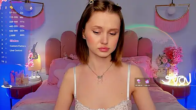 Snapshot of MariLew chatting on May 13, 5:27 am MariLew online show from May 13, 5:27 am