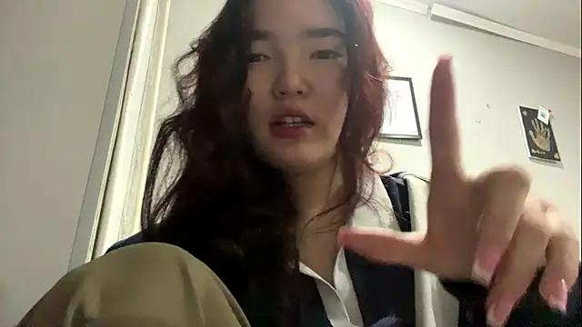 LammingLoner online show from April 21, 3:07 pm
