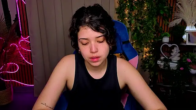 MariaHadson online show from March 30, 1:56 pm