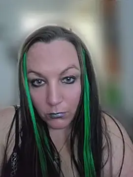 Queenemerald online show from July 6, 4:09 pm