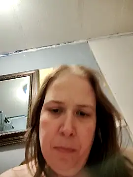Snapshot of 023thickandjuicy07 chatting on April 27, 2:53 am 023thickandjuicy07 online show from April 27, 2:53 am