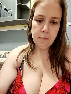 Snapshot of 023thickandjuicy07 chatting on April 30, 2:40 am 023thickandjuicy07 online show from April 30, 2:40 am