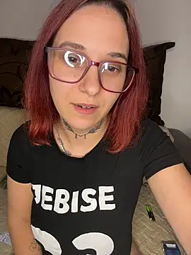 Snapshot of jebise23 chatting on May 23, 9:52 pm jebise23 online show from May 23, 9:52 pm