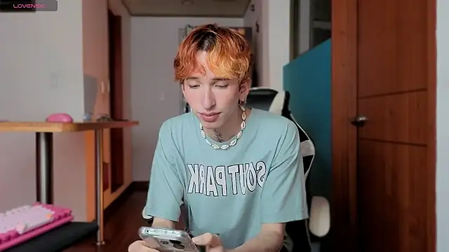 Nathan twink online show from March 27, 1:44 pm