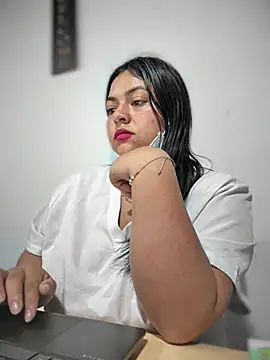 Snapshot of velen_09 chatting on June 24, 6:45 am velen 09 online show from June 24, 6:45 am