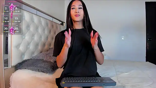 Snapshot of Miss_KhalifaDoll chatting on July 8, 3:11 am Miss KhalifaDoll online show from July 8, 3:11 am