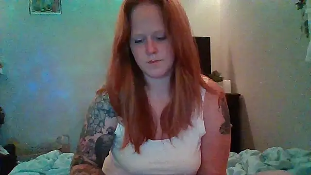 Snapshot of RedVelvetVixen chatting on May 26, 2:18 am RedVelvetVixen online show from May 26, 2:18 am