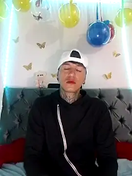 ANDRES URRIETA online show from April 6, 10:27 am