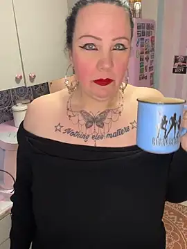 Snapshot of Noraya_ink chatting on April 3, 6:00 am Noraya ink online show from April 3, 6:00 am