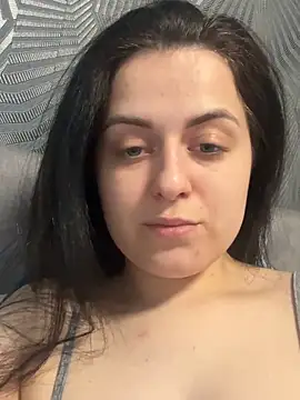 Snapshot of Velliaa chatting on May 16, 12:26 pm Velliaa online show from May 16, 12:26 pm