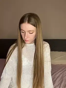 Snapshot of AliceVilliers chatting on March 27, 6:51 pm AliceVilliers online show from March 27, 6:51 pm