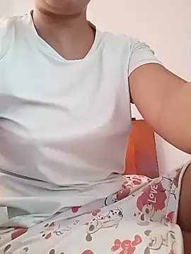 xblackstarX1 online show from June 14, 5:48 pm