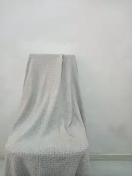 Snapshot of Rosesarem chatting on May 9, 5:23 am Rosesarem online show from May 9, 5:23 am