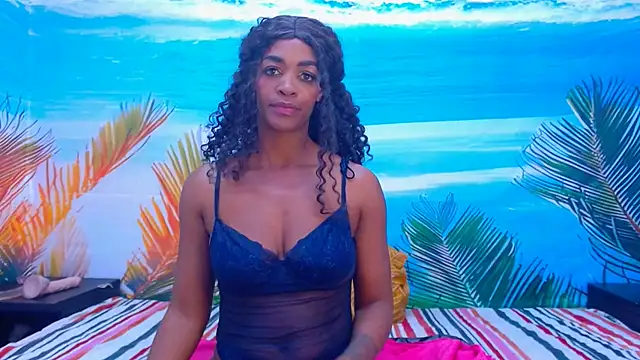Snapshot of SweetSinAura chatting on June 8, 10:48 am SweetSinAura online show from June 8, 10:48 am