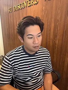 Snapshot of Titanryu chatting on April 7, 2:56 am Titanryu online show from April 7, 2:56 am