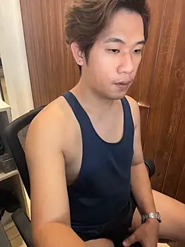 Snapshot of Titanryu chatting on May 6, 1:57 am Titanryu online show from May 6, 1:57 am