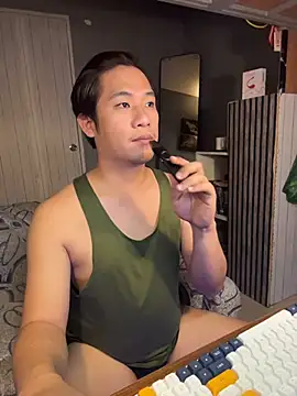 Snapshot of Titanryu chatting on May 8, 12:21 pm Titanryu online show from May 8, 12:21 pm