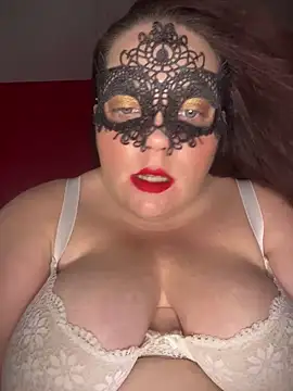 Snapshot of bella2399 chatting on June 18, 5:28 pm bella2399 online show from June 18, 5:28 pm
